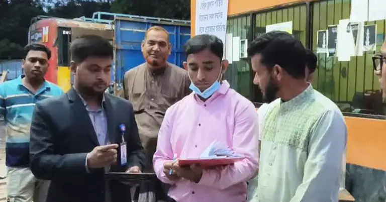 ফিলিং স্টেশনে ম্যাজিস্ট্রেটের অভিযান